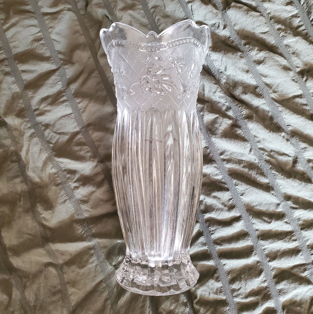 🔥VINTAGE STUDIO NOVA CRYSTAL VASE🔥